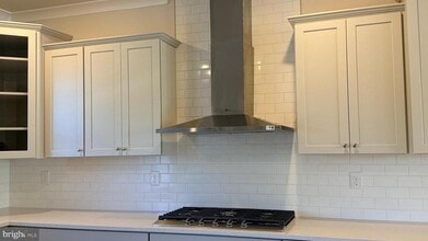 518 Downswing Rd in Pikesville, MD - Building Photo - Building Photo