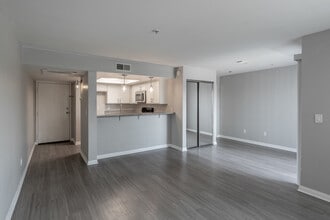 The Imperial Apartments in Santa Ana, CA - Building Photo - Interior Photo