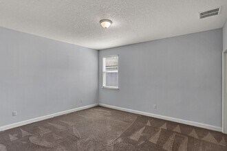 12436 Jovana Rd in Jacksonville, FL - Building Photo - Building Photo