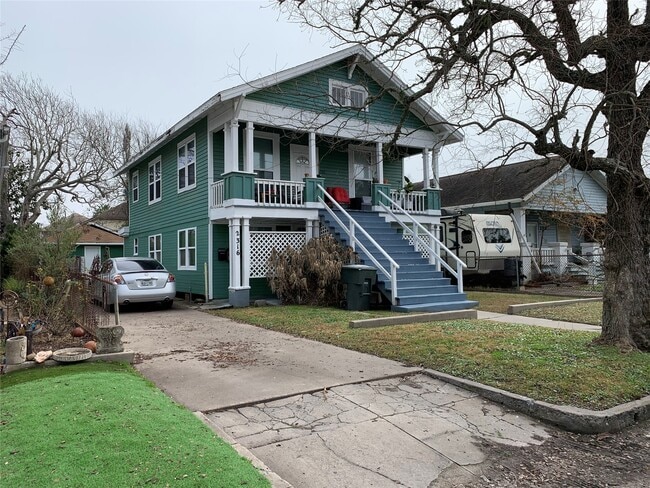 property at 2316 38th St