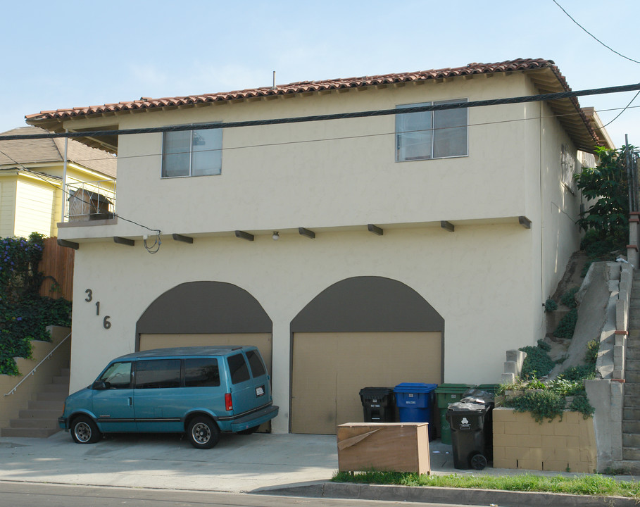 316 N Bonnie Brae St in Los Angeles, CA - Building Photo