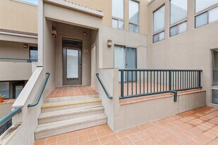 1707 Spyglass Dr in Austin, TX - Building Photo