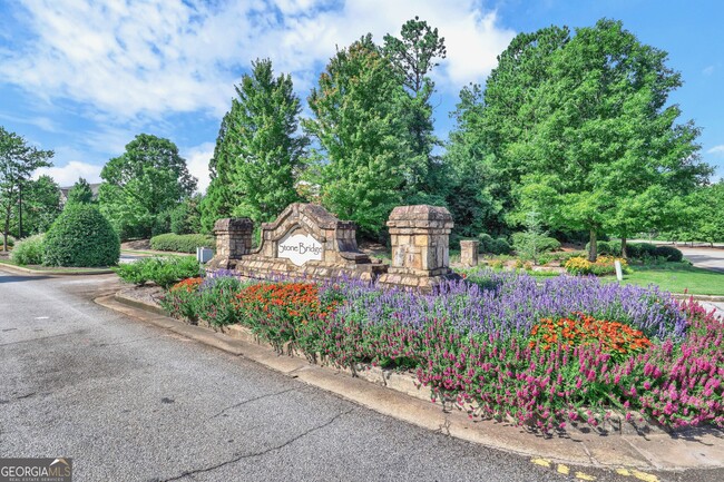 119 Creekside Way