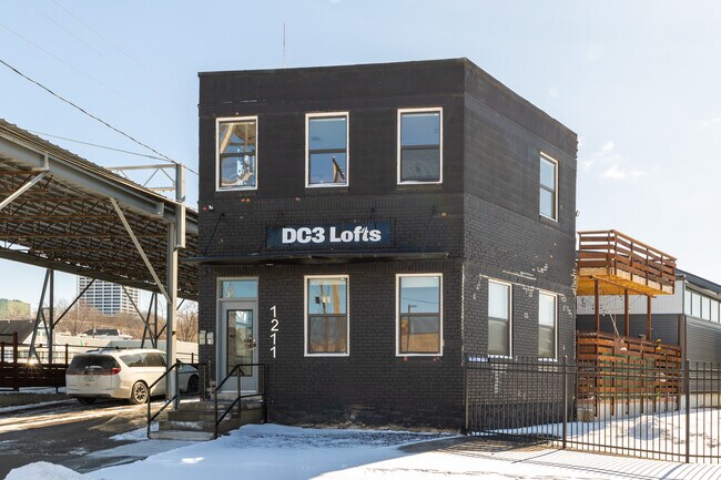 DC 3 Lofts in Kansas City, MO - Building Photo - Primary Photo