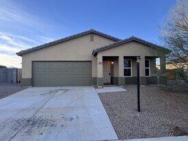 3660 Mariscal Dr in Kingman, AZ - Building Photo