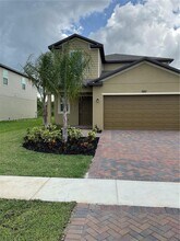 682 Carlyle Wy in Fort Pierce, FL - Building Photo - Building Photo