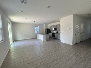4422 Chandler Rd in San Antonio, TX - Foto de edificio - Building Photo