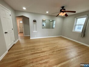 904 5th St in Fair Lawn, NJ - Building Photo - Building Photo