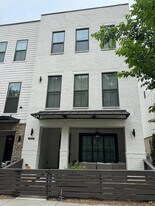 Room in Townhome on La Dawn Ln NW in Atlanta, GA - Building Photo