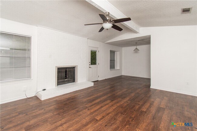 2407 Lago Trail in Killeen, TX - Building Photo - Building Photo