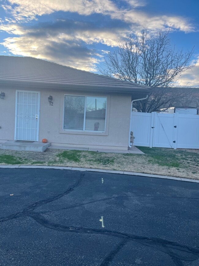 258 S 200 W in Saint George, UT - Building Photo - Building Photo