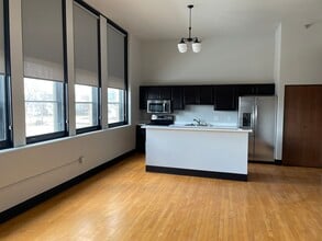 317 Market St in Winona, MN - Building Photo - Building Photo