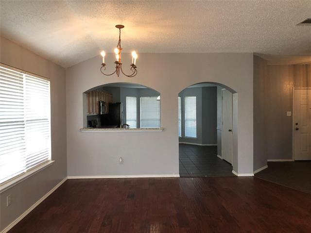 1016 Chesterfield Dr in Plano, TX - Building Photo - Building Photo