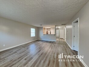 5805 Forest Point Rd in Raleigh, NC - Building Photo - Building Photo