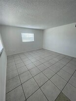 6034 SW 37th St in Miramar, FL - Building Photo