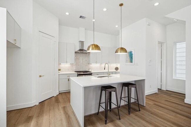 property at 3822 Wilmer St