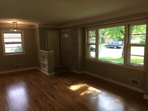 7109 14th Ave S in Minneapolis, MN - Building Photo - Building Photo
