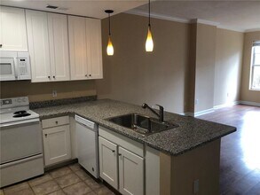 1101 Juniper St NE in Atlanta, GA - Building Photo - Building Photo