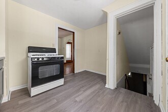 577 Eastland Ave in Akron, OH - Building Photo - Building Photo