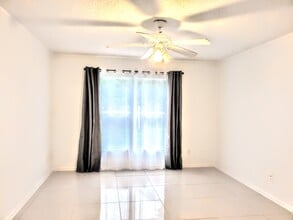 11436 Rouse Run Cir in Orlando, FL - Building Photo - Building Photo