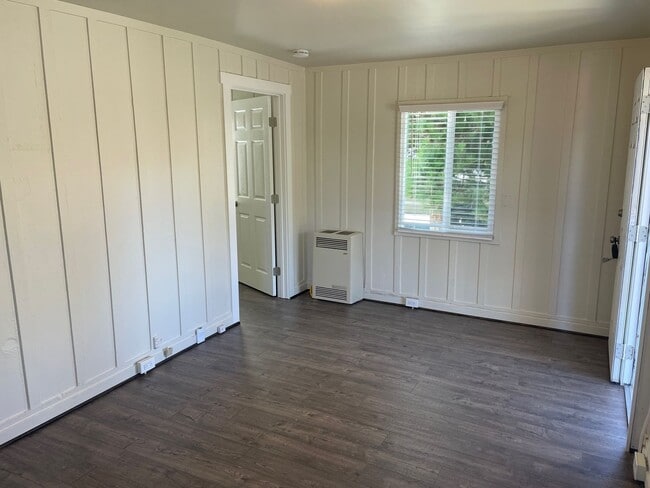 725 Granite St in Pacific Grove, CA - Building Photo - Building Photo