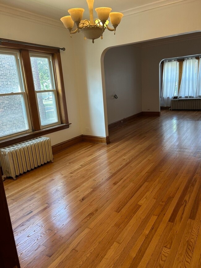 2237 Elmwood Ave in Berwyn, IL - Building Photo - Building Photo