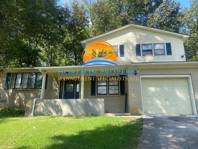 property at 2803 Coosa Cir NW