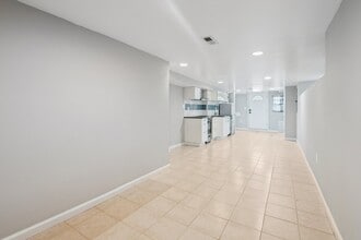 608 Opus Ave in Capitol Heights, MD - Building Photo - Building Photo