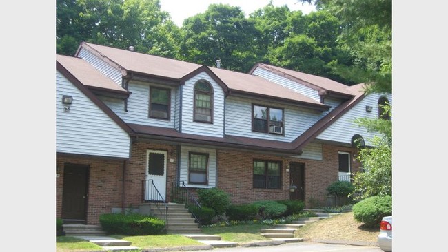 Arbor Park I in Meriden, CT - Building Photo - Building Photo