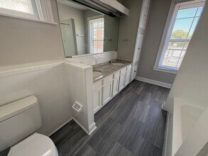 112 W Nixon St in Cincinnati, OH - Building Photo - Building Photo