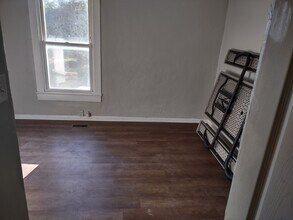 2021 Lawson Ave in Knoxville, TN - Building Photo - Building Photo