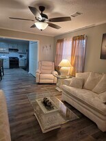 1555 Lyons Center Rd in Lyons, GA - Building Photo