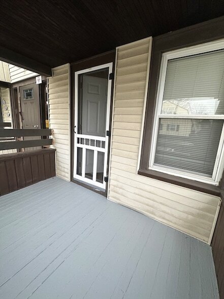 22 Franklin St, Unit 1R in Chicopee, MA - Building Photo - Building Photo