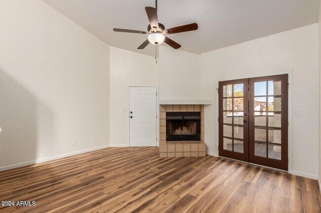 16402 N 31st St in Phoenix, AZ - Building Photo - Building Photo