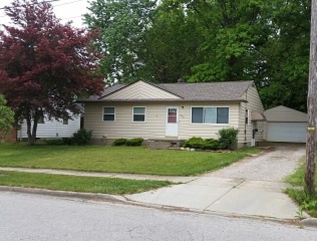 property at 3986 Kenneth Rd