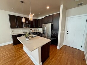 2525 College St in Jacksonville, FL - Foto de edificio - Building Photo