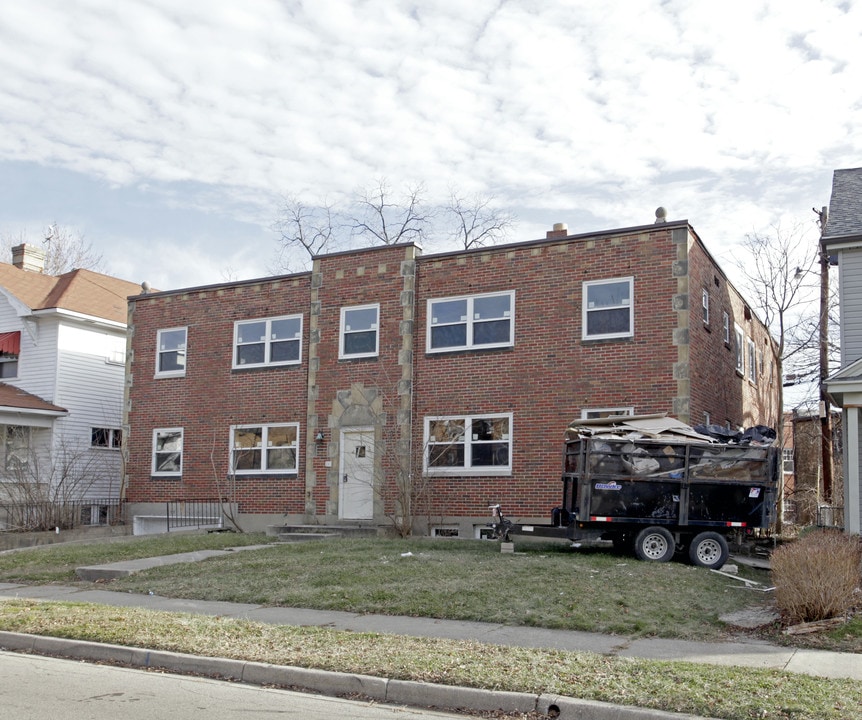 1916 Emerson Ave in Dayton, OH - Building Photo