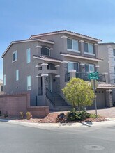 7008 W Steele Canyon St in Las Vegas, NV - Building Photo - Building Photo