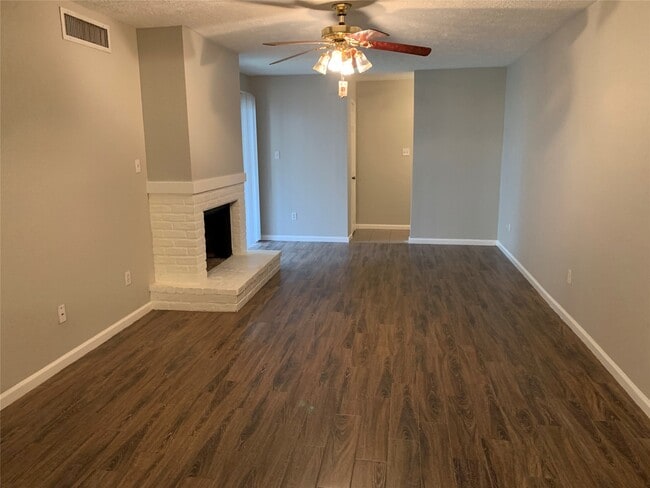 6401 Deihl Rd in Houston, TX - Building Photo - Building Photo