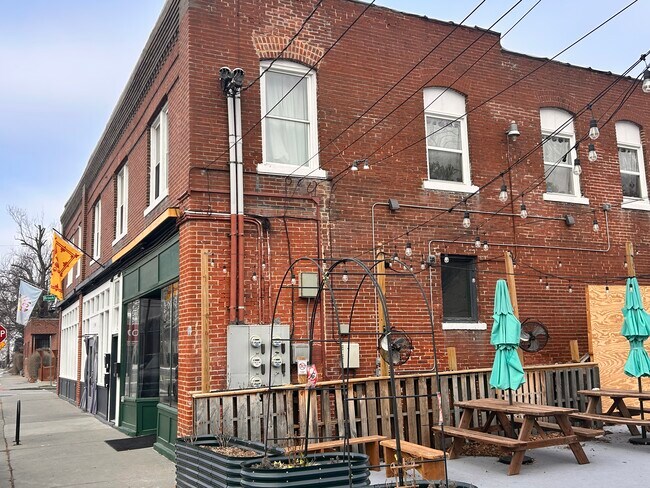 property at 2202 Lexington Ave