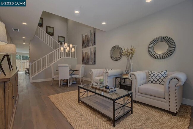 961 Prospect Ave in Santa Rosa, CA - Building Photo - Building Photo