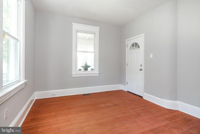 property at 505 Delaware Ave