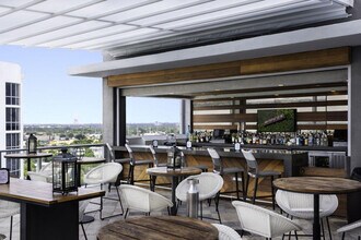 1780 Polk St in Hollywood, FL - Foto de edificio - Building Photo