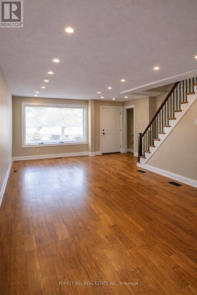 166 Schell Ave in Toronto, ON - Building Photo - Building Photo