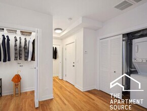 2203 W Eastwood Ave, Unit 1N in Chicago, IL - Building Photo - Building Photo