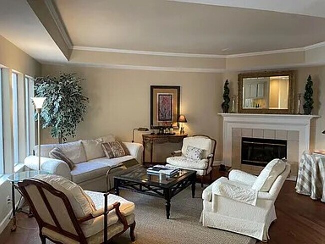 10 Glasgow Cir in Danville, CA - Foto de edificio - Building Photo