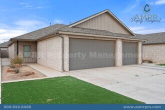 1246 N 7th St in Wolfforth, TX - Building Photo - Building Photo