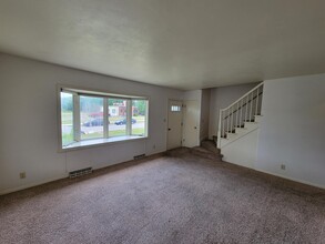 807 W 29th St in Cedar Falls, IA - Building Photo - Building Photo