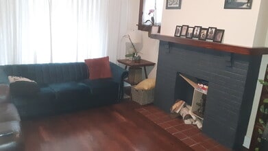3236 Parkview Ave in Pittsburgh, PA - Building Photo - Building Photo