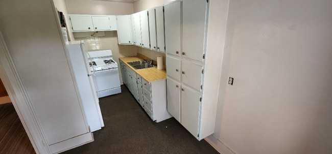 900 E 28th St in Kansas City, MO - Building Photo - Building Photo